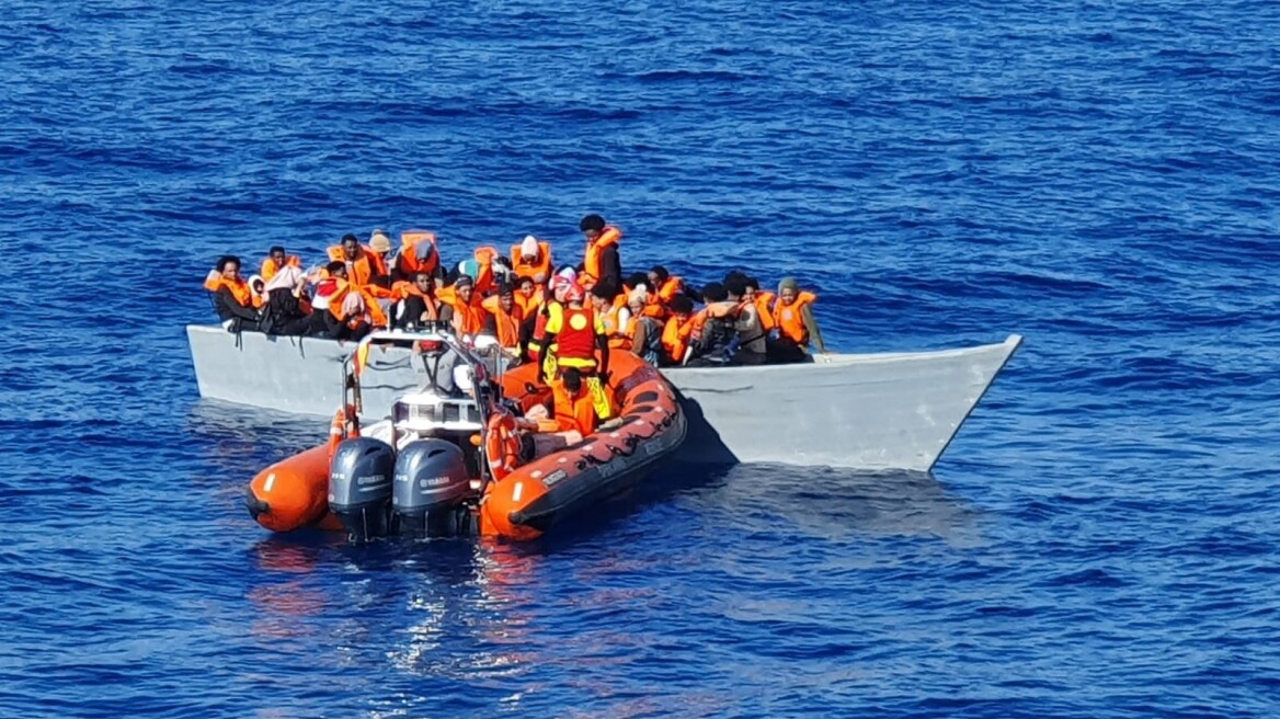 Ισπανία: ΜΚΟ Arms διέσωσε 117 μετανάστες από τη Λιβύη