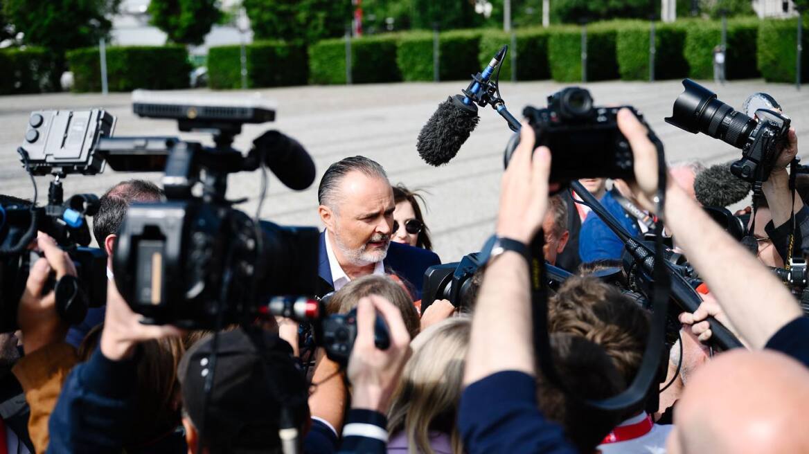 Αυστρία: Ο Χανκ Πέτερσεν Ντοσκοτσίλ εξελέγη αρχηγός του SPÖ