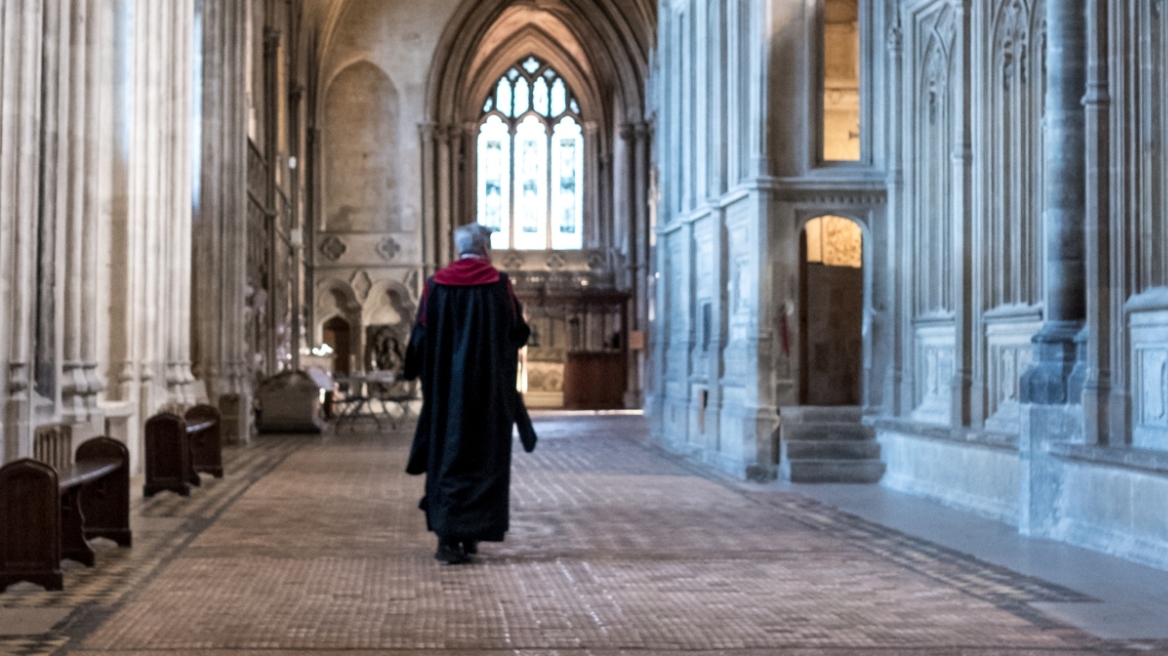 Βρετανία: Οι κληρικοί της Εκκλησίας της Αγγλίας διεκδικούν αυξήσεις στους μισθούς τους για πρώτη φορά στην ιστορία