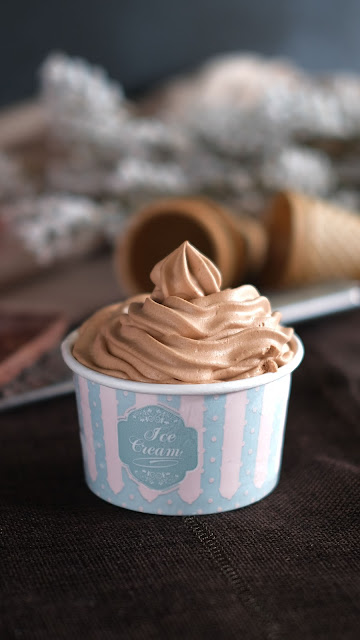 Παγωτό σοκολάτας  με μόνο 2 Υλικά  σαν παγωτό μηχανής!!!!