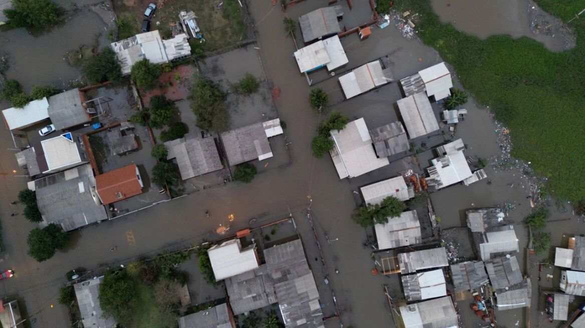 Βραζιλία: Τουλάχιστον 13 νεκροί και τρεις αγνοούμενοι μετά το πέρασμα κυκλώνα