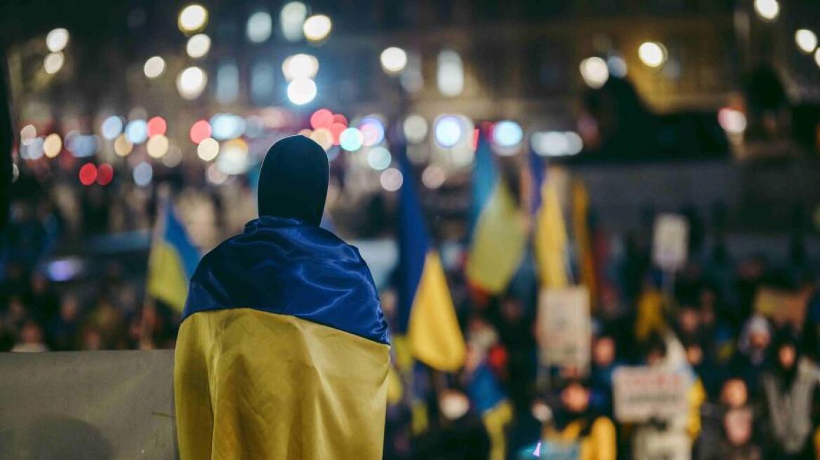 Πόλεμος στην Ουκρανία: Τύχη… λαχείο για πρόσφυγα που διέφυγε στο Βέλγιο – Έπαιξε «ξυστό» των €5 και κέρδισε μισό εκατ.
