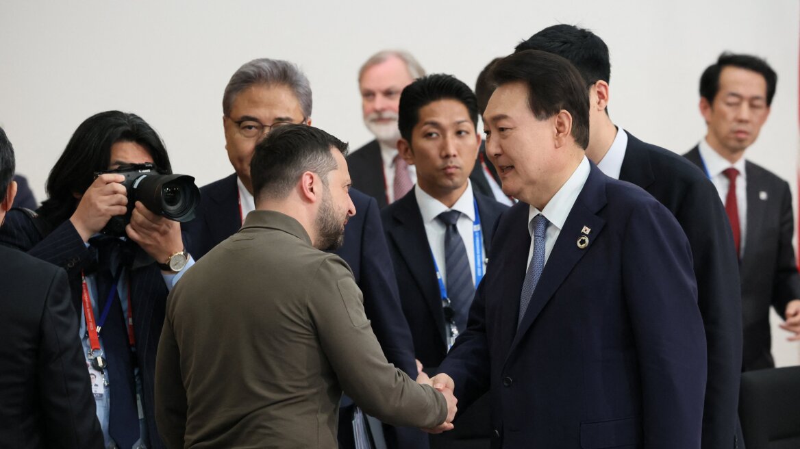 Ουκρανία: Αιφνιδιαστική επίσκεψη του προέδρου της Νότιας Κορέας – Πήγε στη Μπούτσα και το Ιρπίν