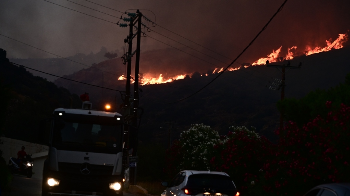 Φωτιές – Πυροσβεστική: Συναγερμός και αύριο για ακραίες συνθήκες – Τρεις συλλήψεις στην Κρήτη