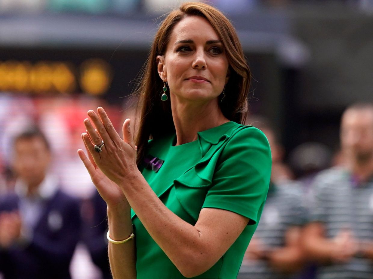 Η Kate Middleton έκλεισε τη Wimbledon season με ένα σύνολο στο φετινό αγαπημένο της χρώμα,το πράσινο