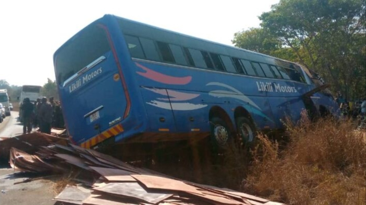 Ζάμπια: Τέσσερις νεκροί και 25 τραυματίες από τη σύγκρουση λεωφορείου με φορτηγό