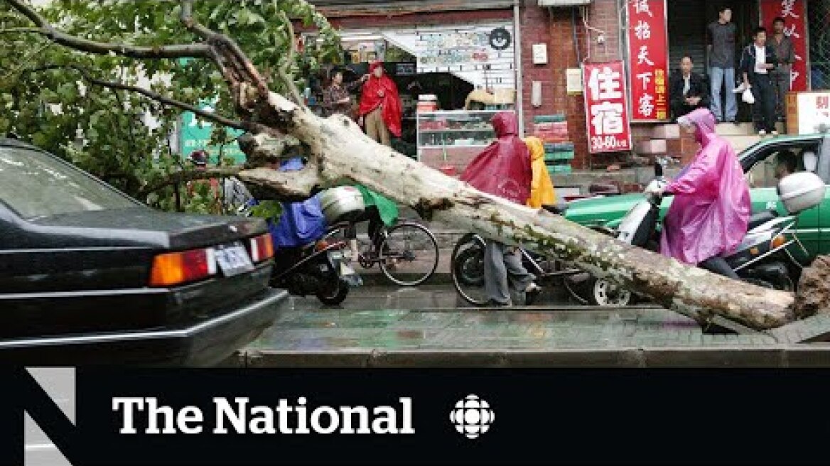 Ιαπωνία: Ο τυφώνας Χανούν σαρώνει τη χώρα – Στοίχισε τη ζωή σε δύο ανθρώπους, 62 τραυματίες