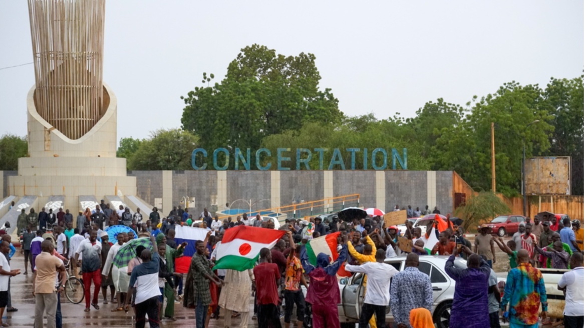 Νίγηρας: Παραμένει εφικτό να τερματιστεί το πραξικόπημα με διπλωματικά μέσα, κρίνουν οι ΗΠΑ