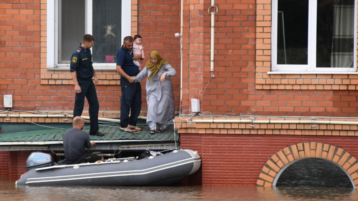Ρωσία: Χιλιάδες σπίτια πλημμύρισαν στη ρωσική Άπω Ανατολή – Δείτε βίντεο