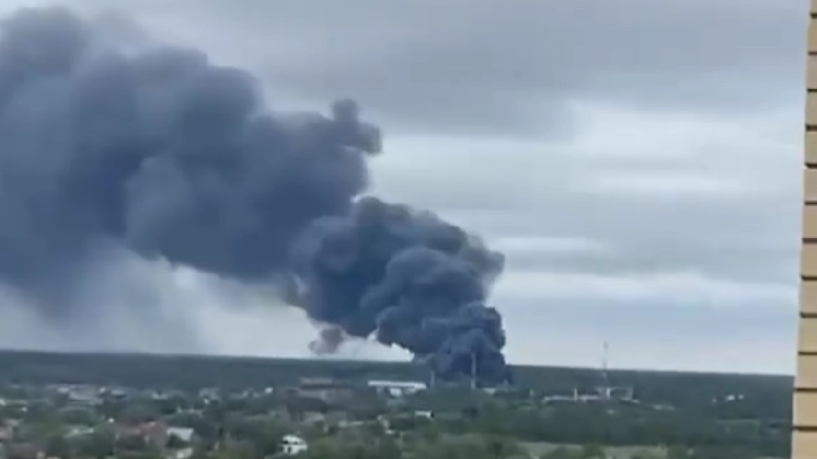 Ρωσία: Μεγάλη πυρκαγιά μαίνεται σε αποθήκη λιπασμάτων σε πόλη στην επαρχία της Μόσχας