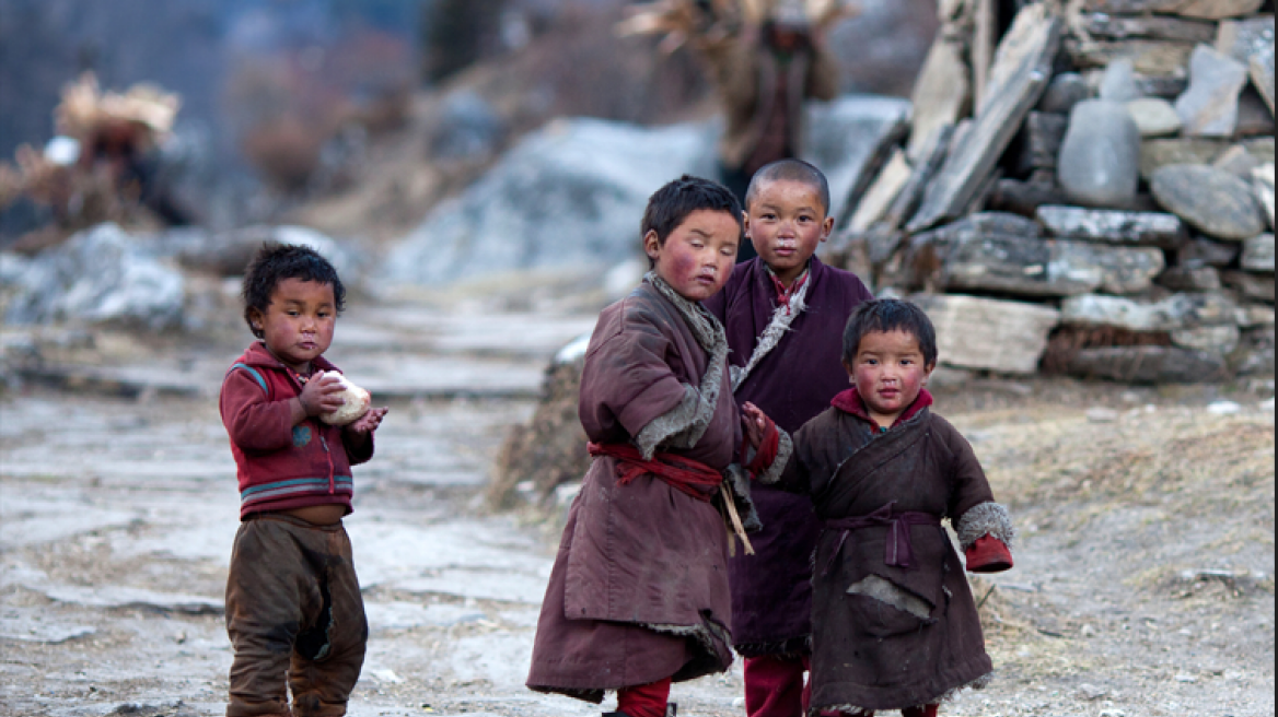 Αμερικανικές κυρώσεις σε Κινέζους αξιωματούχους για την «εξαναγκαστική αφομοίωση» Θιβετανών παιδιών