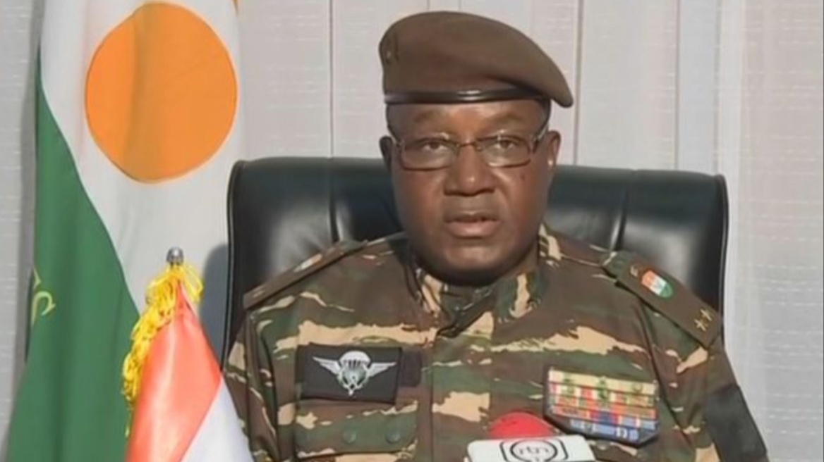 Νίγηρας: Ο επικεφαλής της στρατιωτικής χούντας διαμηνύει πως δεν θα υποκύψει σε απειλές