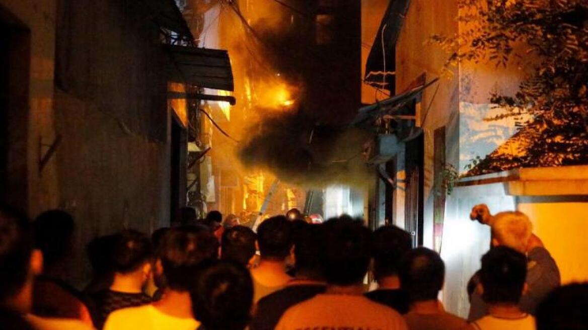 Βιετνάμ: Τουλάχιστον 30 νεκροί από πυρκαγιά σε πολυκατοικία στο Ανόι