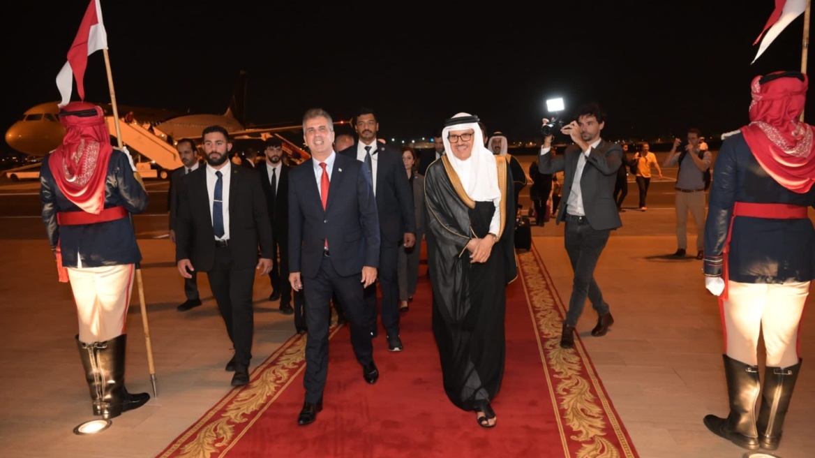 Ισραήλ: Ο Ελί Κόεν στο Μπαχρέιν, αναμένεται να συναντηθεί με τον μονάρχη