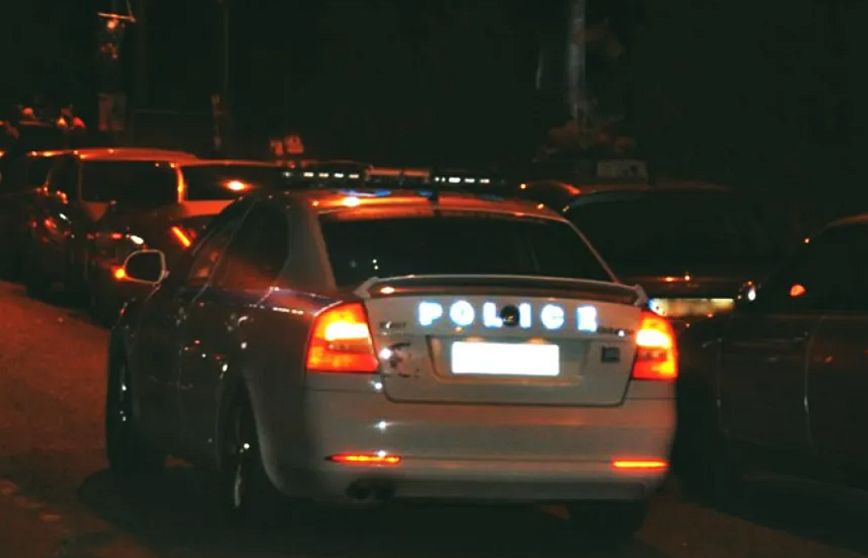 Απίθανο περιστατικό στο Αγρίνιο: Ένας οδηγός οχήματος συνεπλάκη με άνδρα που βγήκε από το… πορτ-μπαγκάζ του