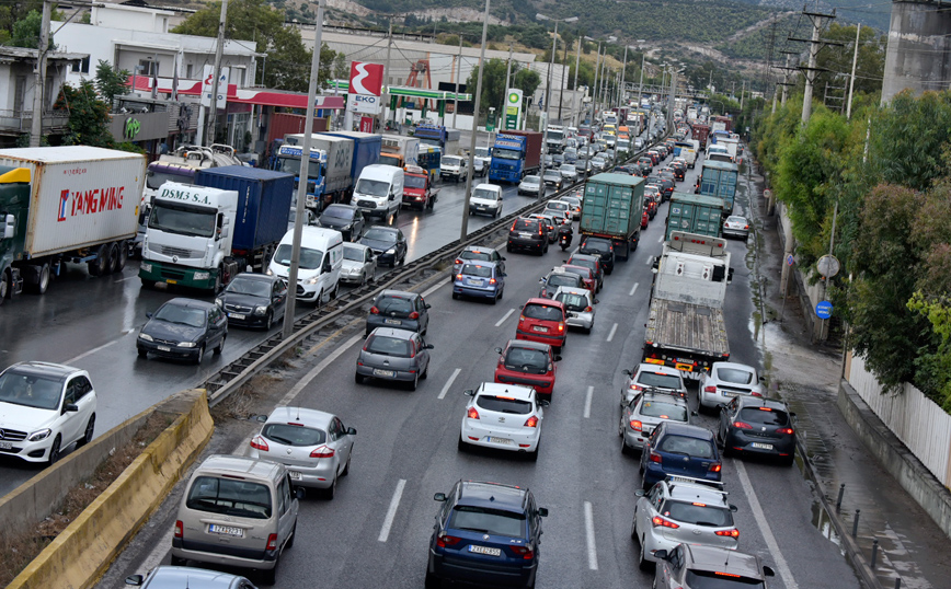 Κυκλοφοριακές ρυθμίσεις στην Αθηνών-Κορίνθου από την Παρασκευή, λόγω εκτέλεσης έργων