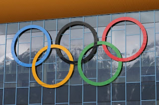 Η ΔΟΕ επέτρεψε τη συμμετοχή Ρώσων και Λευκορώσων στους Ολυμπιακούς Αγώνες του Παρισιού