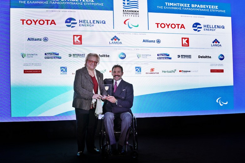 Βραβείο από την Ελληνική Παραολυμπιακή Επιτροπή στην Toyota Ελλάς