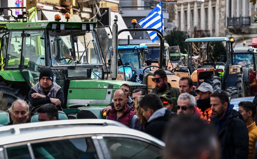 Στο «τραπέζι» και πάλι η κάθοδος των τρακτέρ στην Αθήνα – Δεν ικανοποιήθηκαν οι αγρότες από τα μέτρα Μητσοτάκη