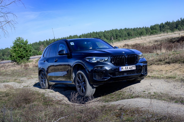 BMW: Ειδικές γνώσεις οδήγησης σε θωρακισμένα οχήματα για επαγγελματίες οδηγούς