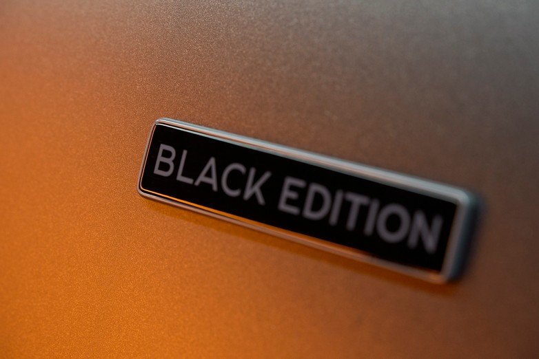 Bentley Wings: Σε Black Edition η πιο «σκοτεινή» αλλά και πιο εντυπωσιακή Bentayga